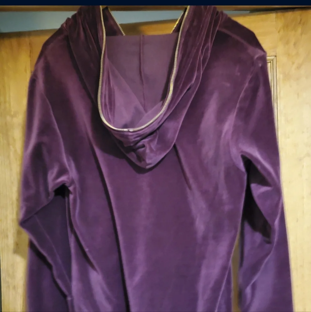 Sweater - Picture 2 of 3